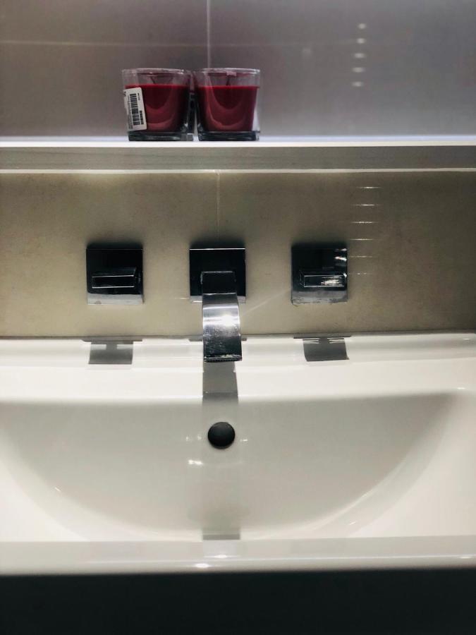 Ultra Modern Privatunterkunft *